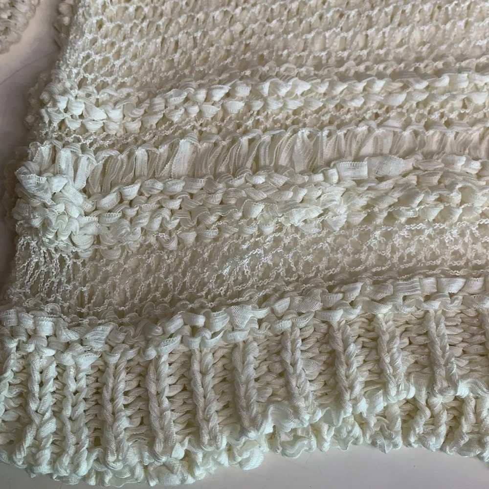 Staring at stars open hole weave pullover bone white top small
